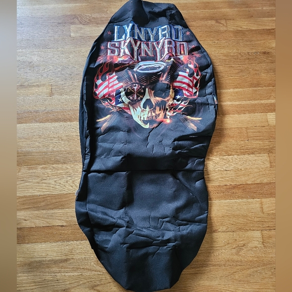 Lynyrd Skynyrd Rockn Ride Black BellBrand Universal Bucket Seat Cover New in Box - Picture 2 of 13